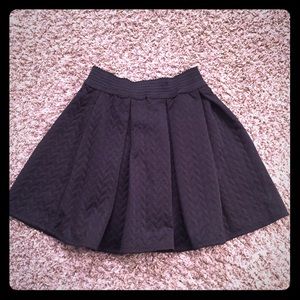 Xhilaration Black pleated midi skirt
